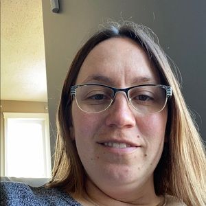 Meet your Posher, Jenn